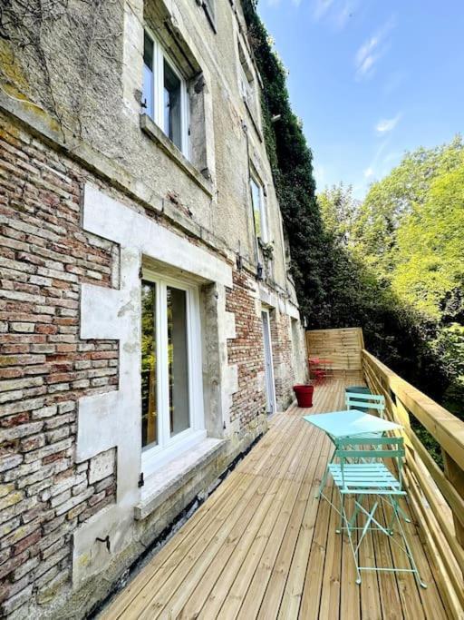 Jungle Appartement Avec Terrasse Laon Ngoại thất bức ảnh